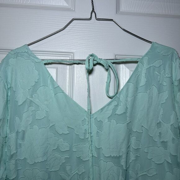 Lane Bryant Plus Size Floral Embossed Peplum Top Blouse Size 14/16 Sea Green - Picture 6 of 8